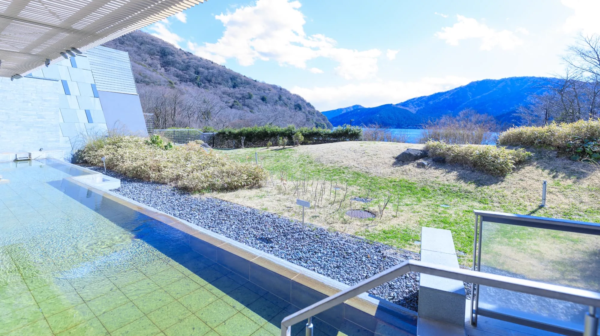 Is Hakone Ashinoko Hanaori Worth the Stay? Choose the Room, Bath and Transfer Carefully