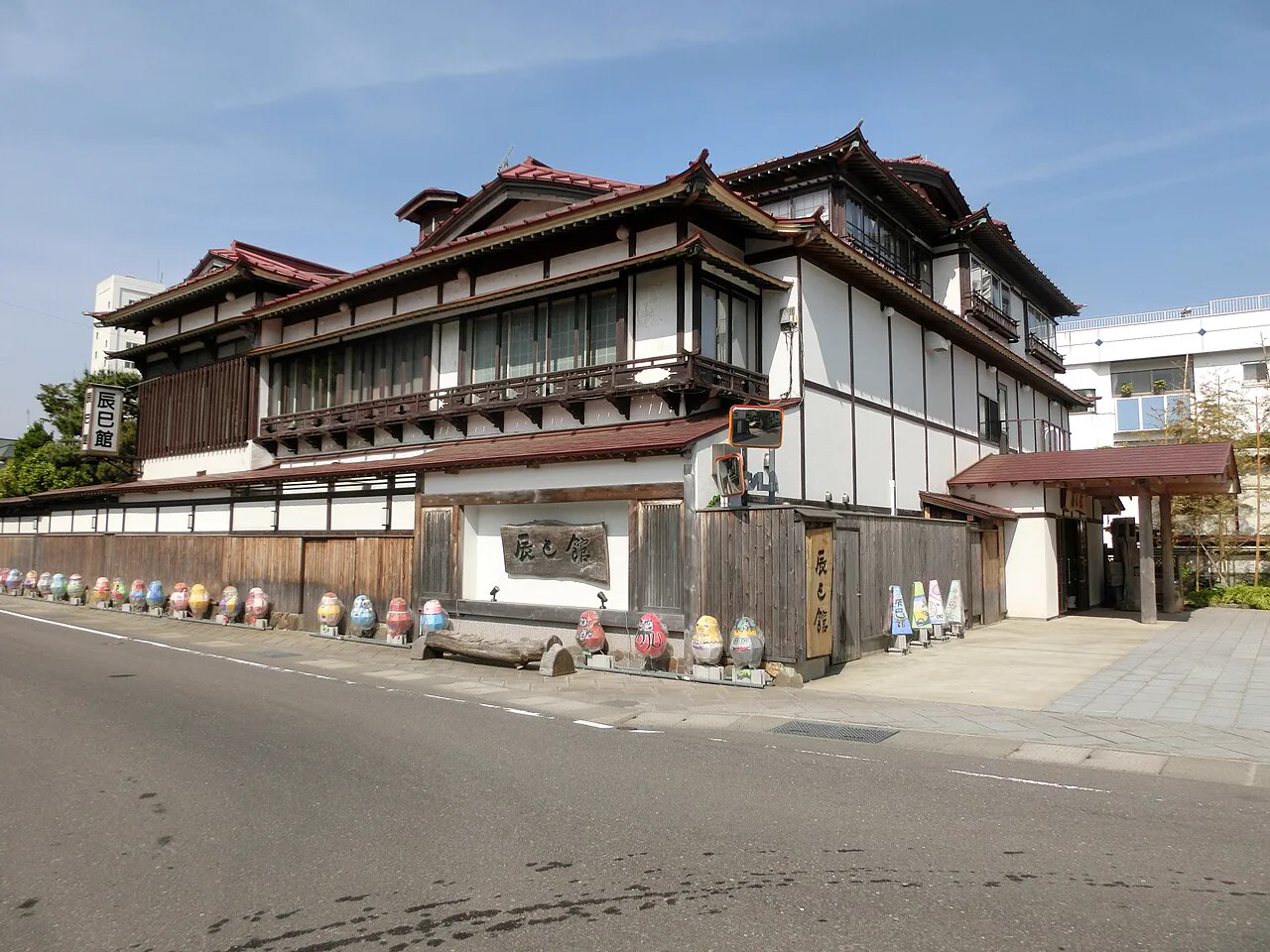 Yadoya Tsubaki or Ryokan Ogawa in Asamushi Onsen?