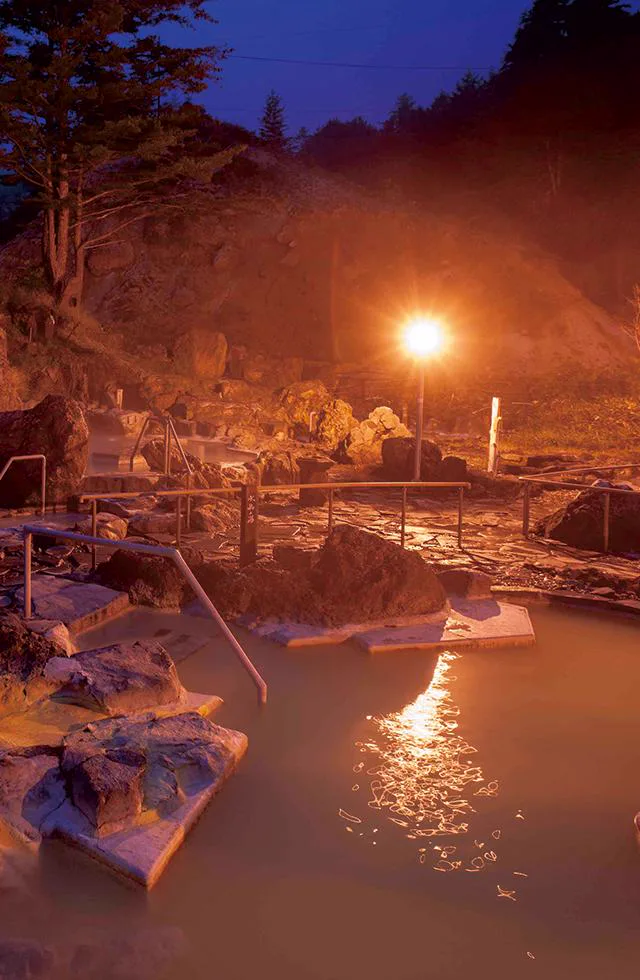 Where to Stay for a Snow-View Open-Air Onsen in Japan