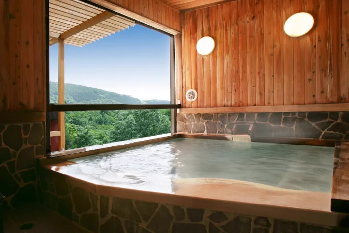 Zao Onsen with Limited Mobility: Ropeway Access, Baths and Getting Around