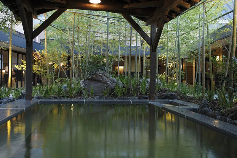 Spa Suminoe: A Late-Night Natural Hot Spring in South Osaka