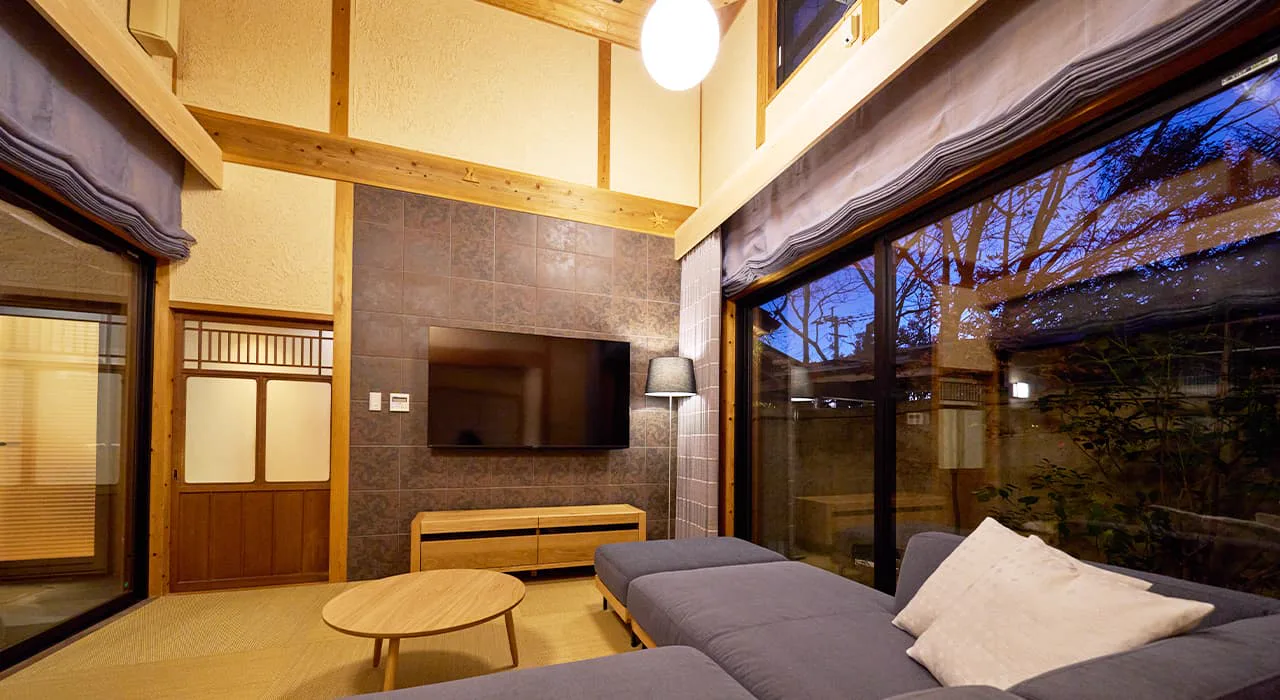 Yufuin Rakuyu: A Private Open-Air Hot Spring in Every Room