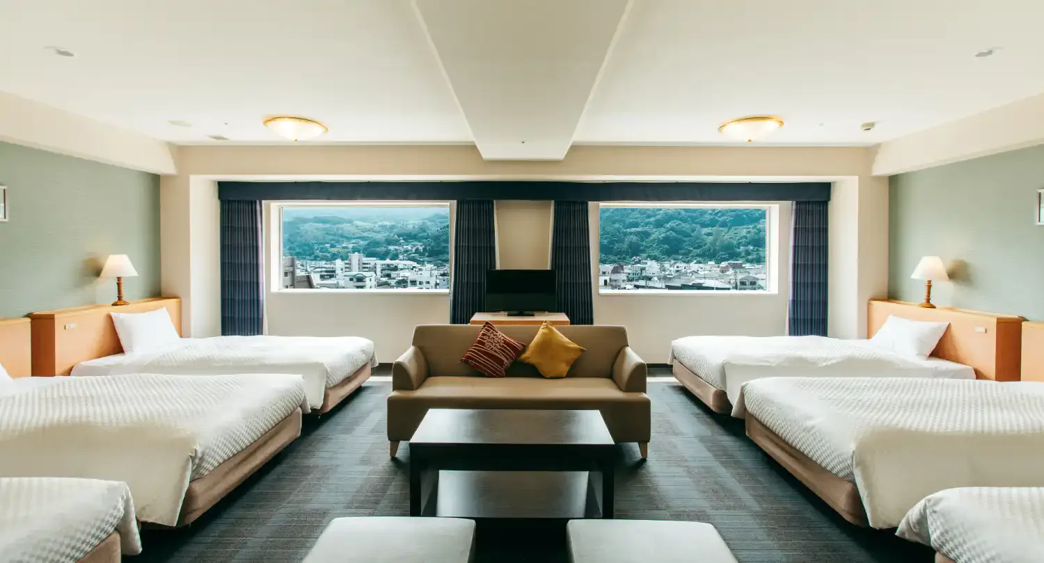 Kamenoi Hotel Beppu for families: room layouts, baby gear and the public onsen