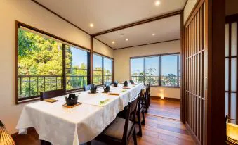 Beppu Hotels with Open-Air Onsen: Public Views, Private Baths and Room Options