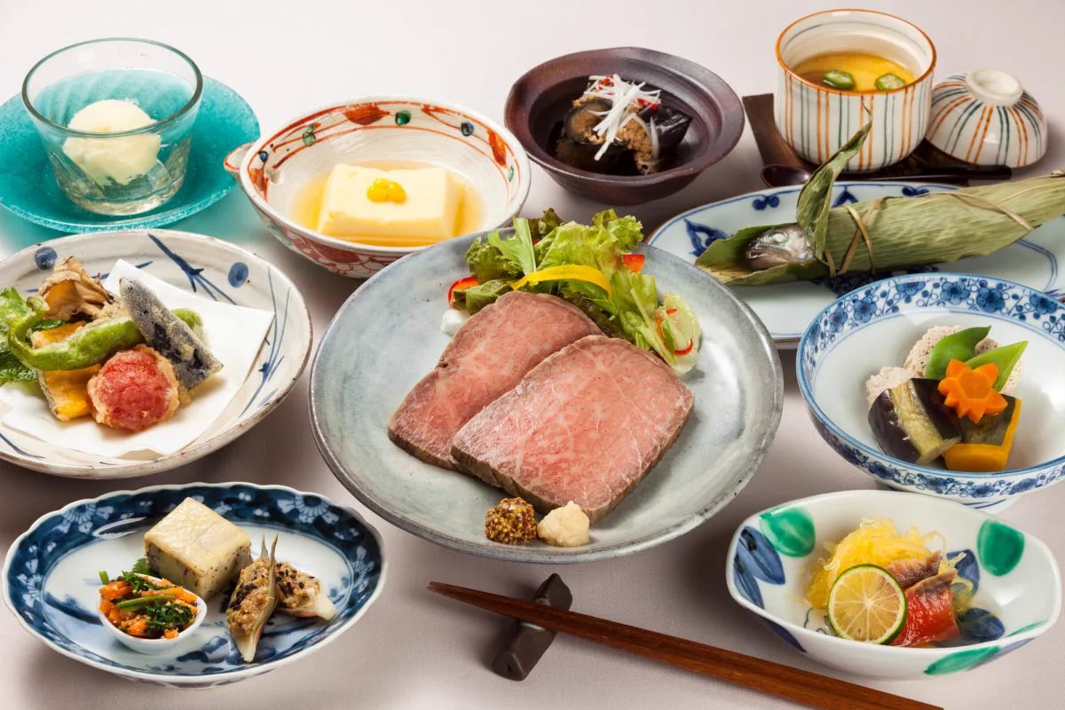 Okuhida Ryokan with Free Private Baths: Four Inns Compared