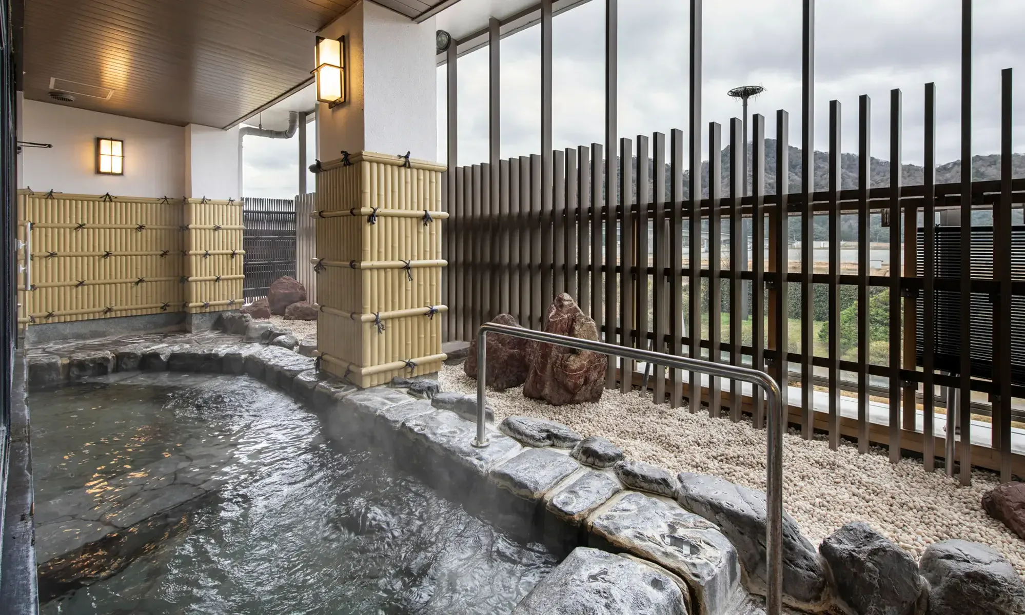 Asagiriso in Kinosaki: Natural Hot-Spring Baths, Access and What to Check