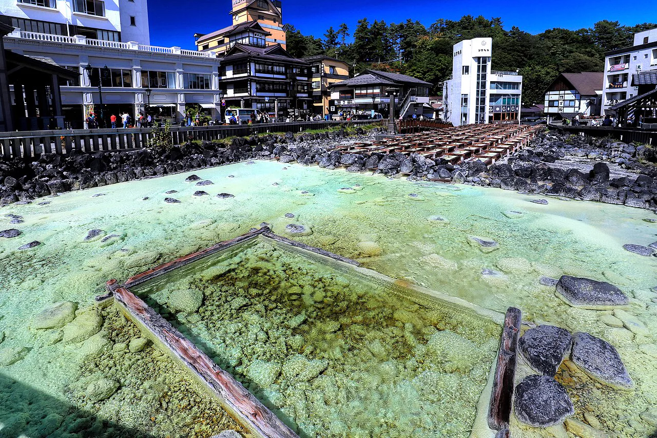 Hotel Village in Kusatsu: Plan Around the Shuttle and Therme Therme