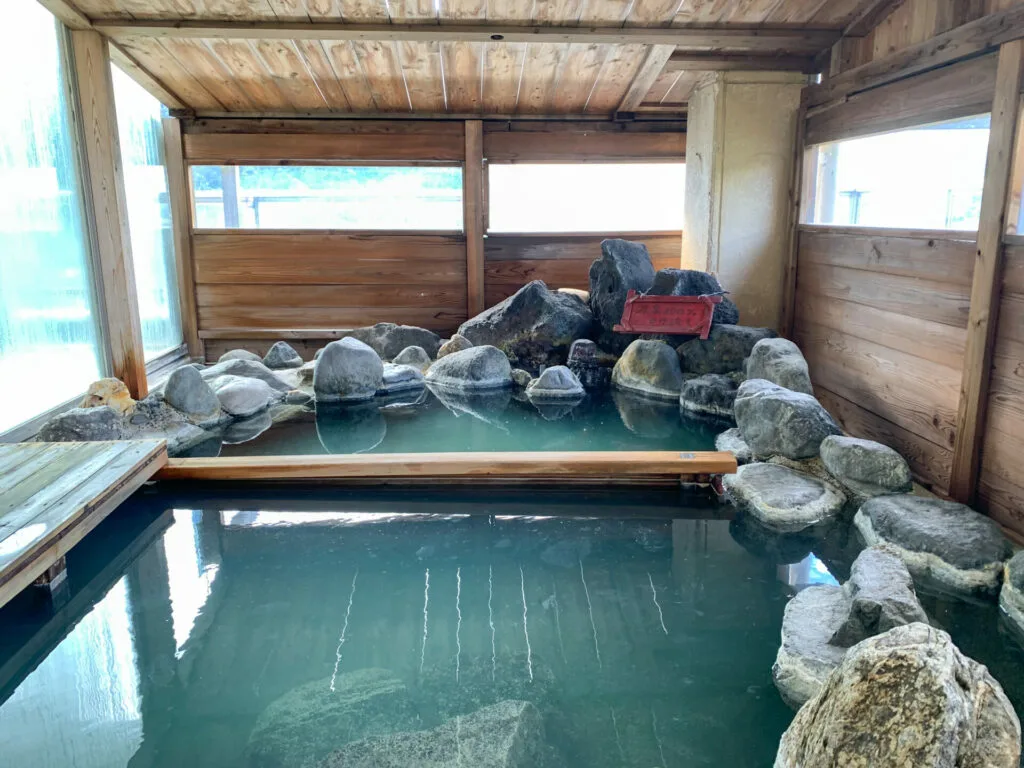 A Gosen Tourism Association photograph of a Sakihana Onsen inn