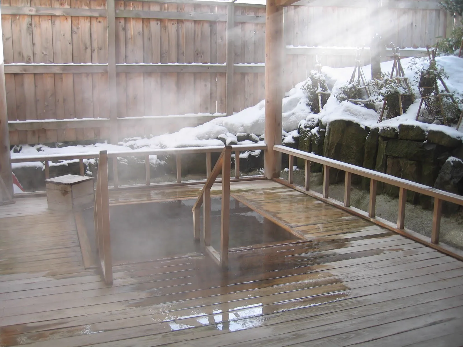 Yanagi-no-Yu, a historic ryokan in Asamushi Onsen