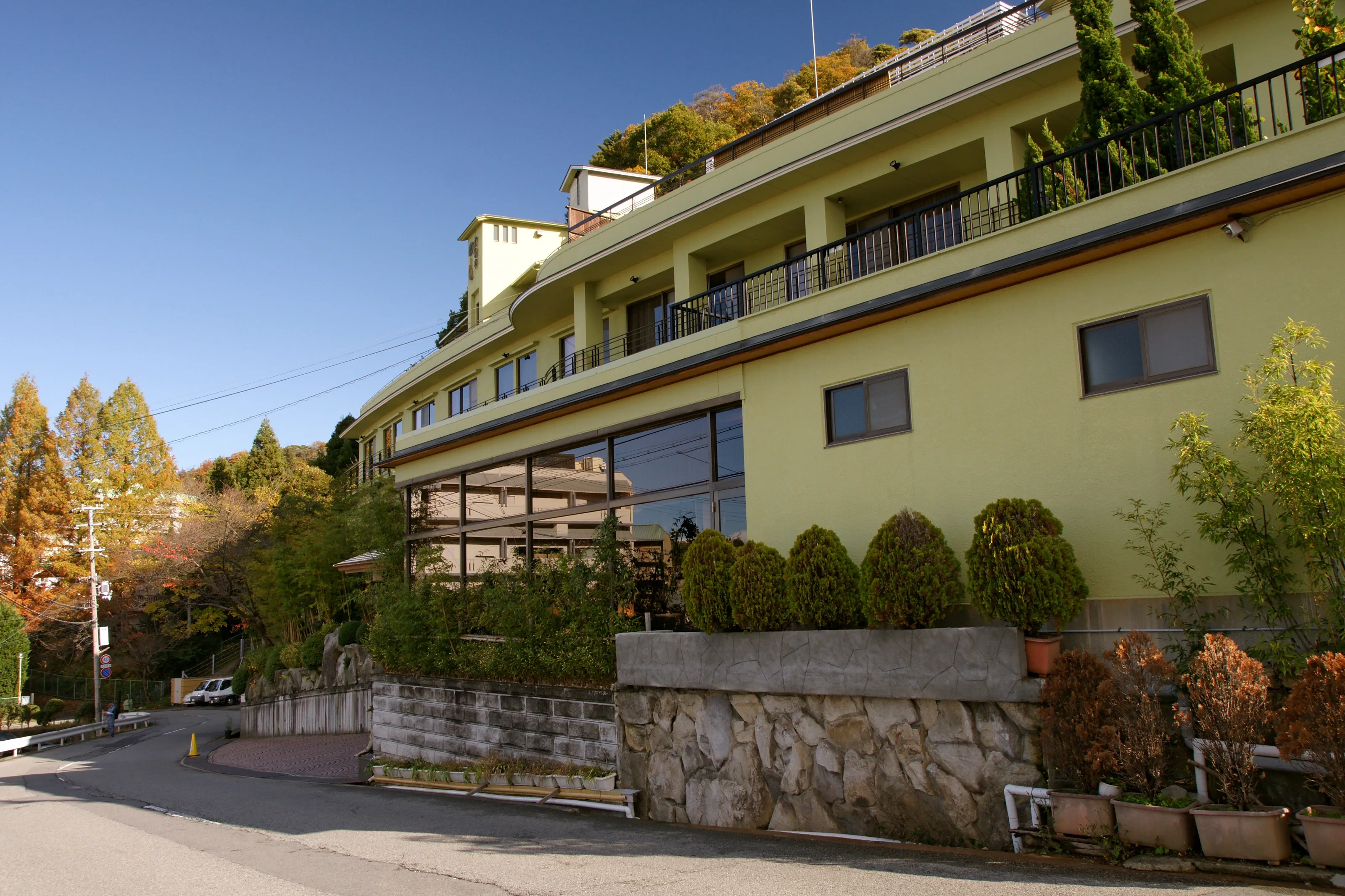 Arima Onsen for Couples: Ryokan with Private Gold and Silver Springs