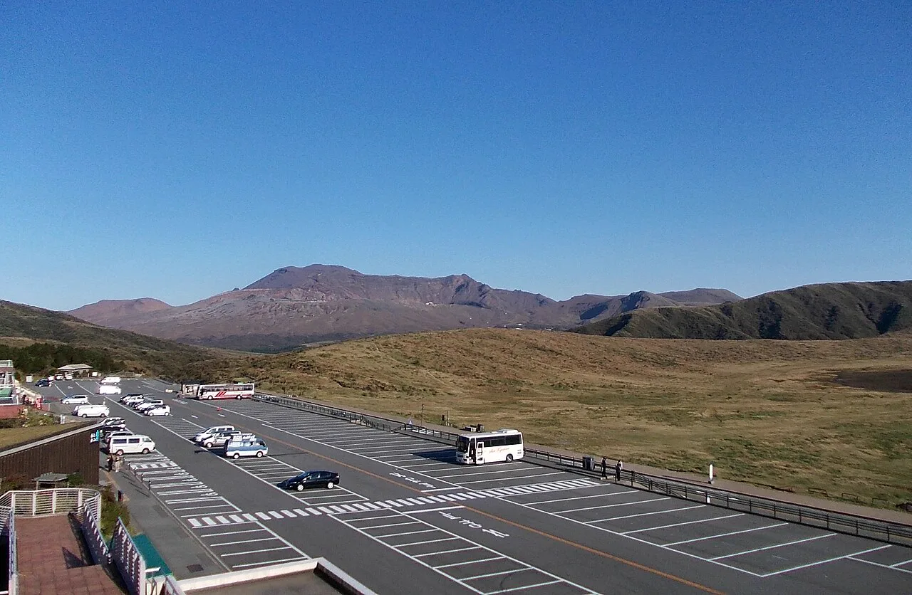 One Night in Aso Onsen: A Two-Day Uchinomaki Itinerary