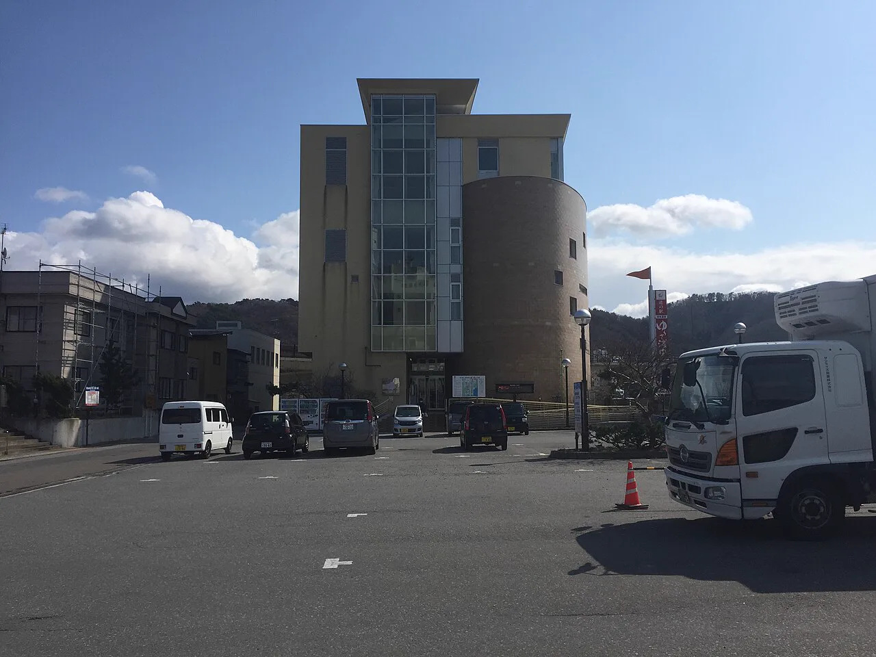 Kaisen-kaku vs Tatsumikan in Asamushi: Bay View or Garden Bath?