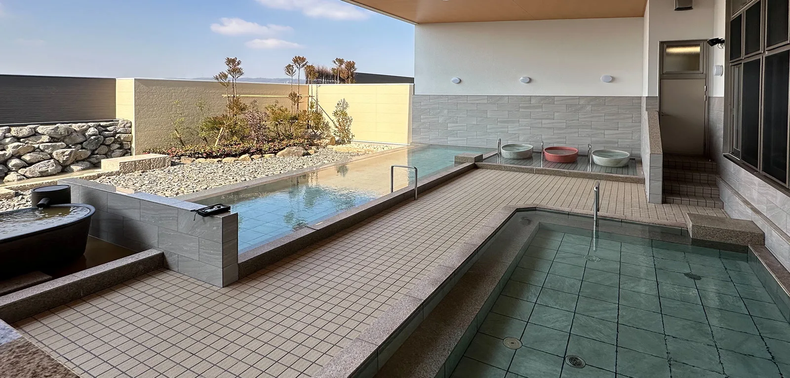 Niji no Yu Nishiyamato vs Otonohana Onsen: Which One Is Easier Without a Car?
