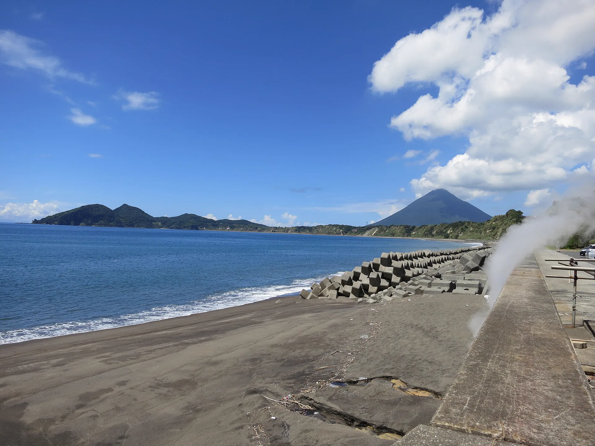 Mount Kaimon seen from the Yamakawa hot-spring area near Healthy Land