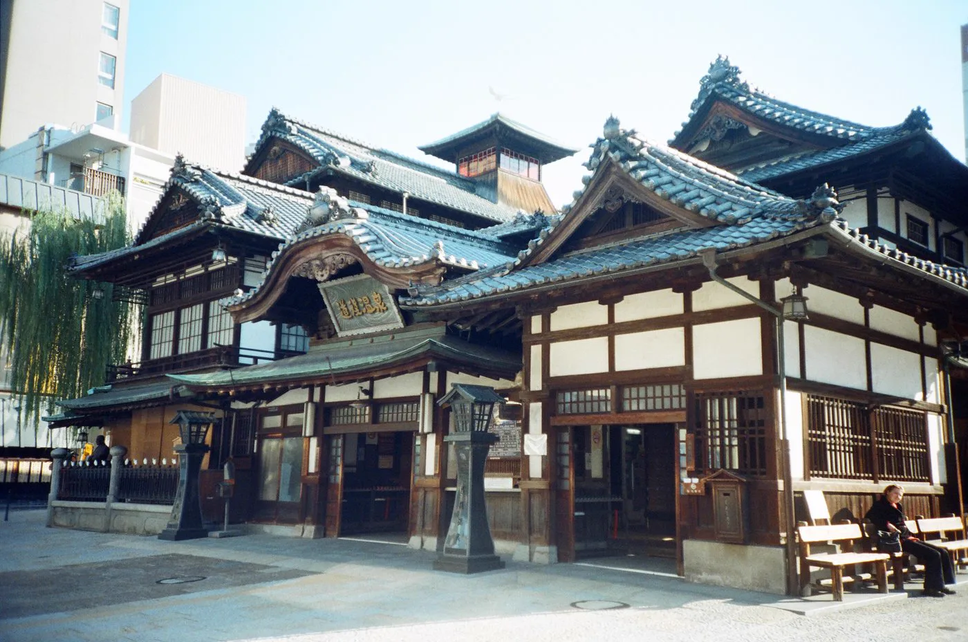 Staying at Chaharu in Dogo Onsen: Rooftop Baths, Room Types and Yumekura